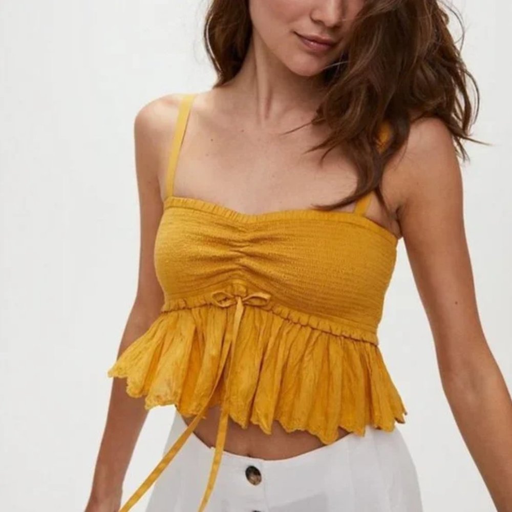 Aritzia Wilfred La Boheme Yellow Ruffle Crop Top
